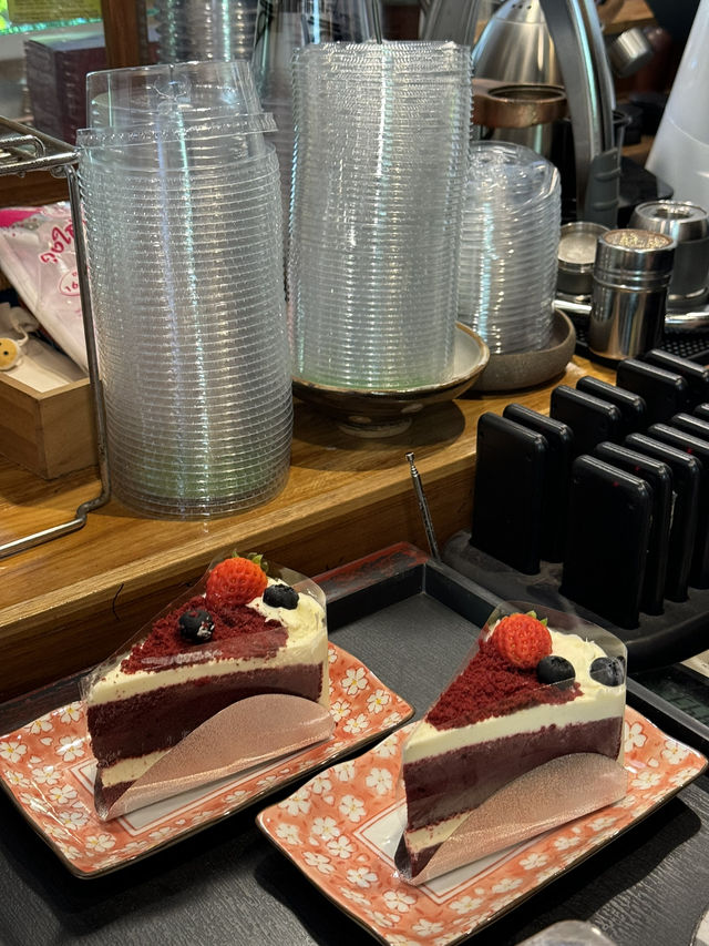 Backyard cafe โรงคั่วหลังบ้าน เบตง