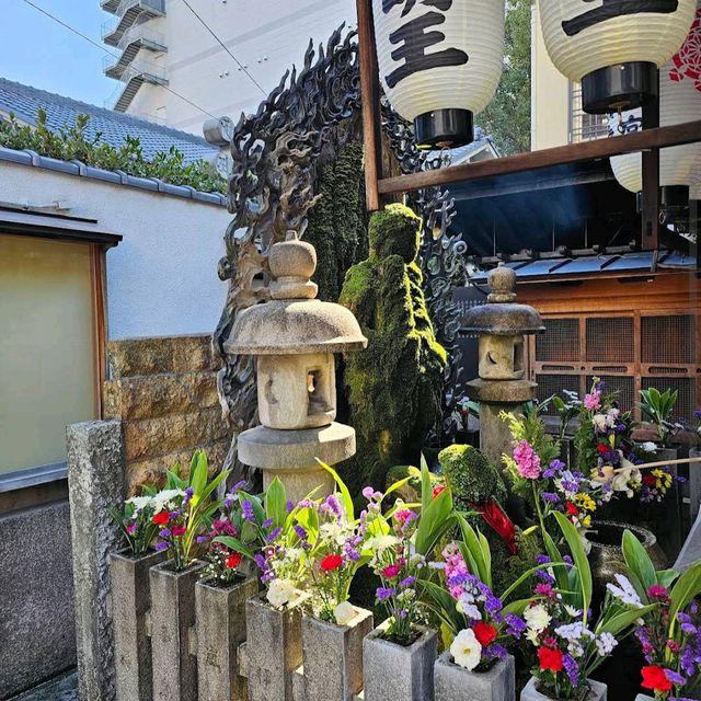 Hozenji Temple (法善寺) – A Hidden Gem in Dotonbori