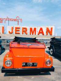 A UNIQUE EXPERIENCE RIDING CLASSIC CARS IN BALI.
