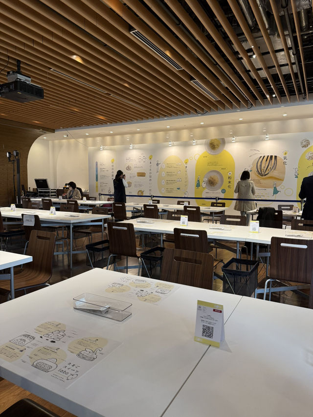 Hills Cafe / Space: A Unique Themed Café in Roppongi Hills