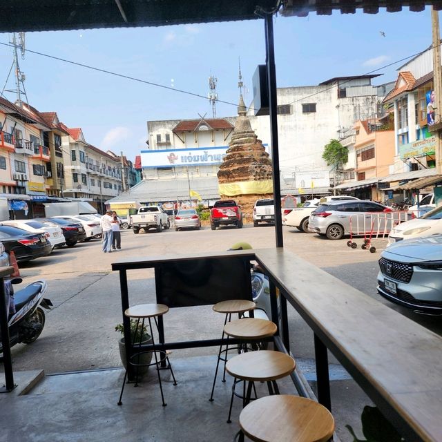cat cafe in lamphun