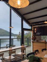 台灣花蓮/鯉魚潭 黑屋Cafe ☕️