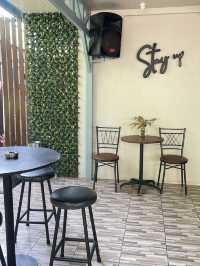 Stay Up Koh Samed – ร้านคาเฟ่บาร์สุดชิลง