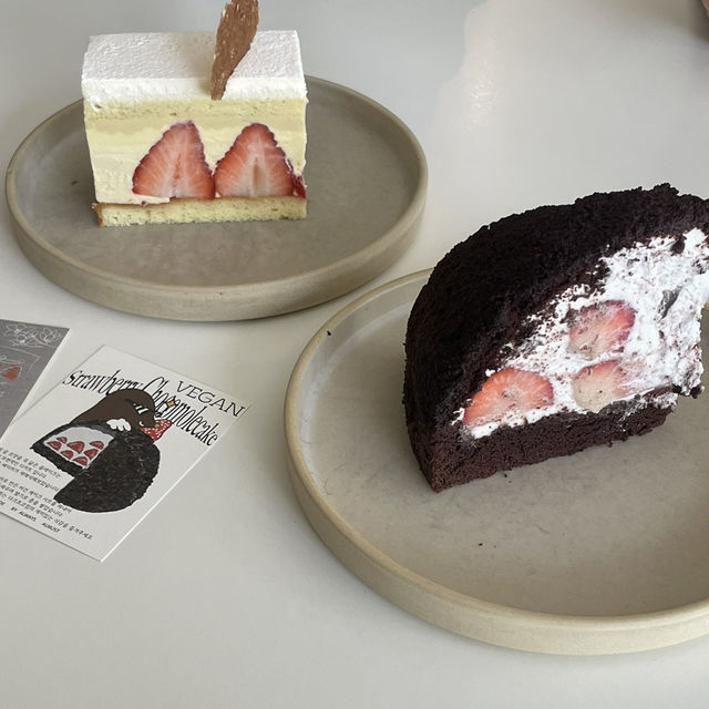 서울 연남동 / 분위기 좋고 맛도 좋은 카페 올웨이즈어거스트 제작소