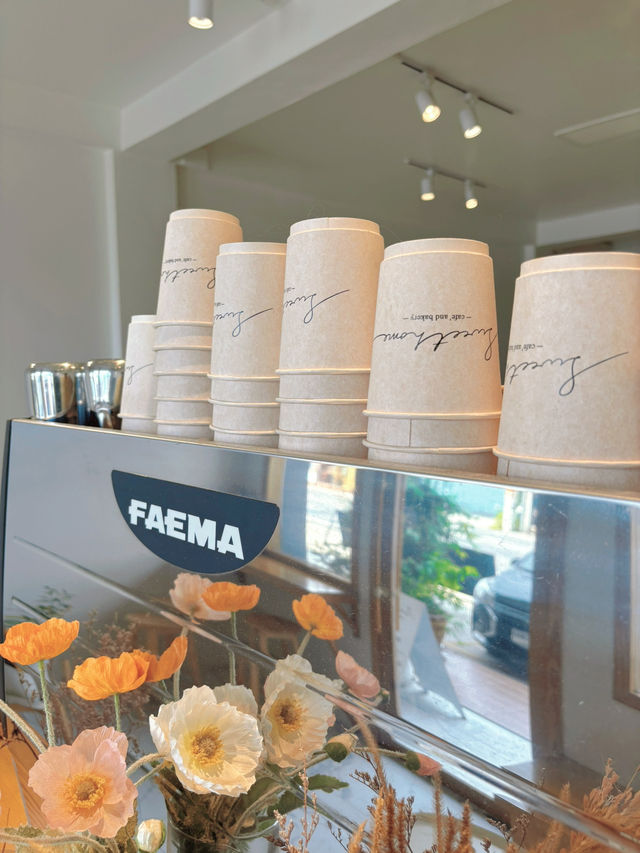 Sweethome Cafe & Bekery ร้านดีๆใกล้วัดหลวงพ่อโสธร