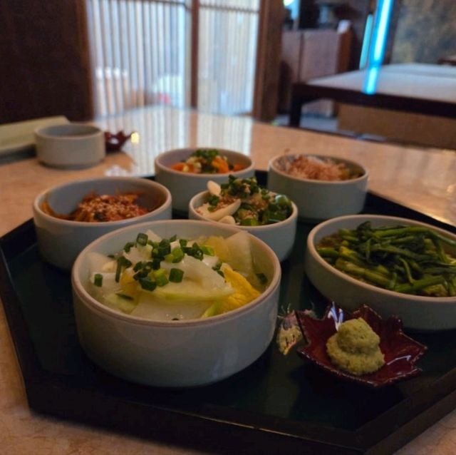 데이트하기 좋은 용리단길 고기 맛집 '홍홍'