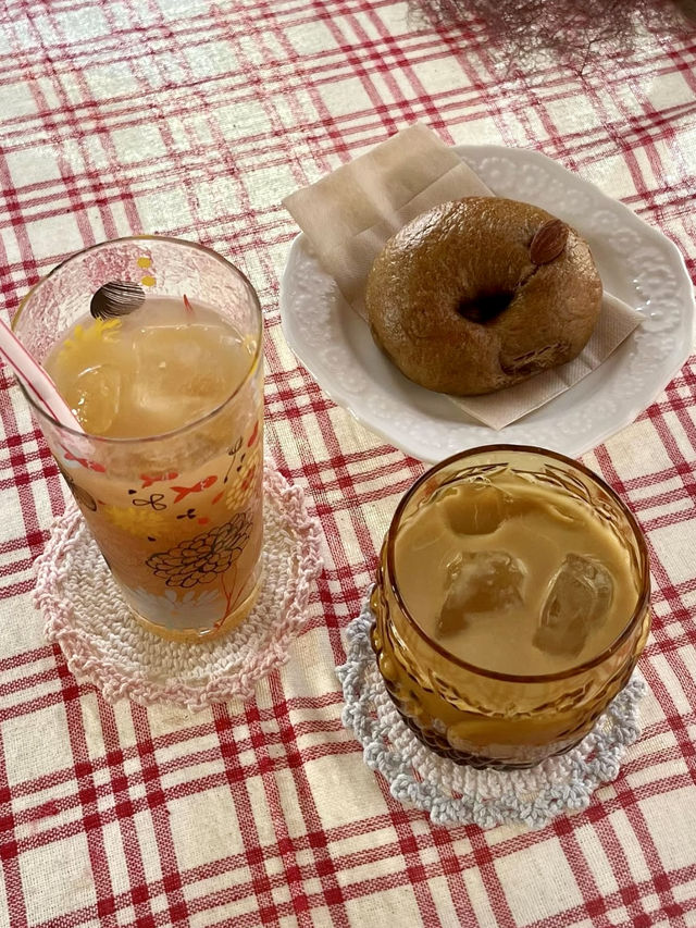 Spring Stroll & Bagels at Tsuki to Mani