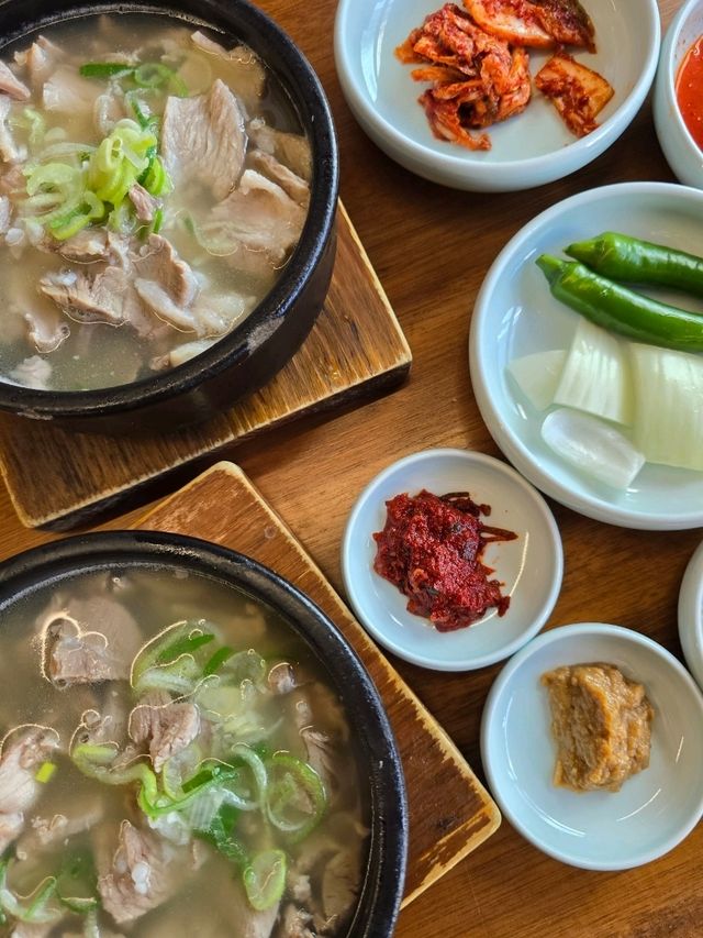 🐷 釜山極東豬肉湯飯：暖胃神湯平靚正！😍