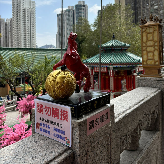 🇭🇰【香港】財神宮！「黄大仙祠」(^^)