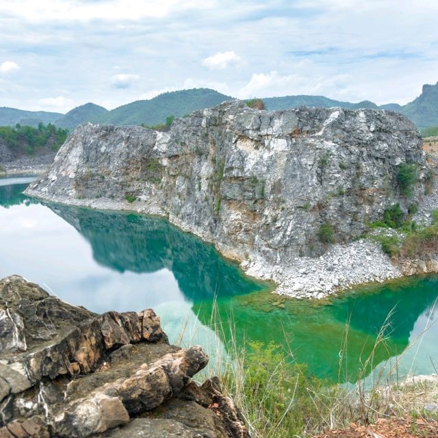 "สระมรกต Blue Lagoon" ขอนแก่น วิวสวยสะกดตา