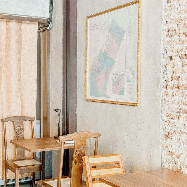 Peaceful Retreat at Teduh Cafe