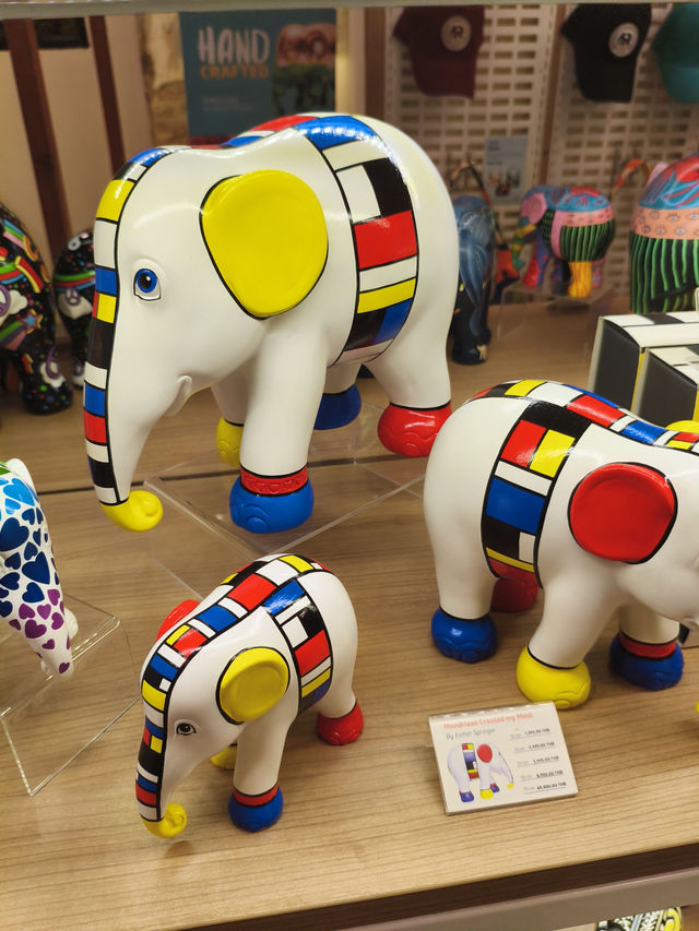曼谷|在曼谷看到彩色繽紛的Elephant Parade