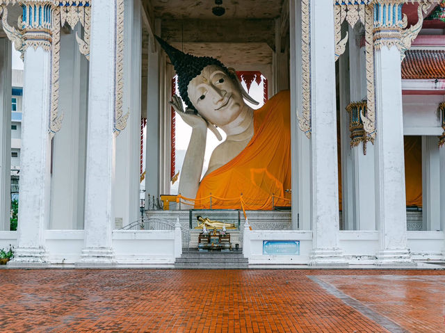หนึ่งในวัดพระนอนที่ใหญ่ที่สุดในไทย วัดหาดใหญ่ใน 