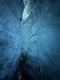 ❄️ 冰島藍冰洞（Blue Ice Caves） — 冰川奇觀中的夢幻世界