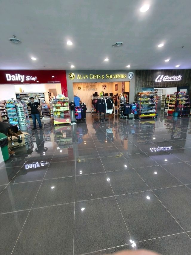 Itinerary: Senai International Airport - Departure Hall New Look