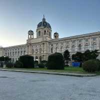 🏛️ *Imperial Grandeur at Maria-Theresien-Platz: Vienna’s Museum Quarter Jewel✨🇦🇹