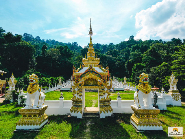 วัดเขาสวรรค์ตาก 
