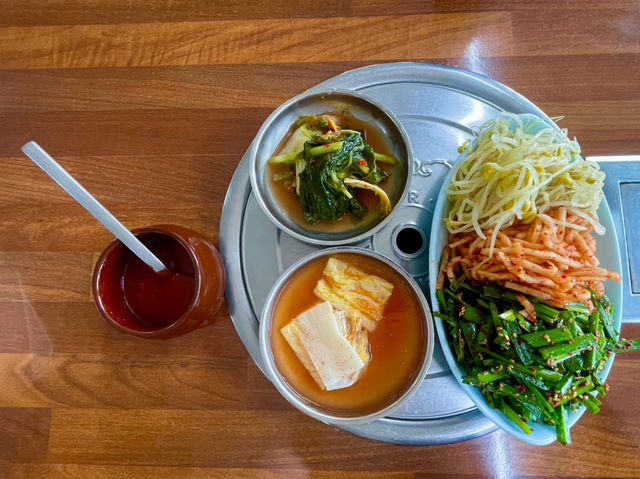 📍 죽여주는 동치미국수
