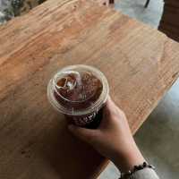  คาเฟ่ลับที่คอกาแฟห้ามพลาด!Flower Coffee Slow Bar