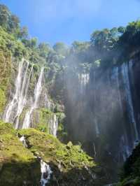 Tumpak Sewu: A Thousand Falls, One Unforgettable View 🌊⛰️