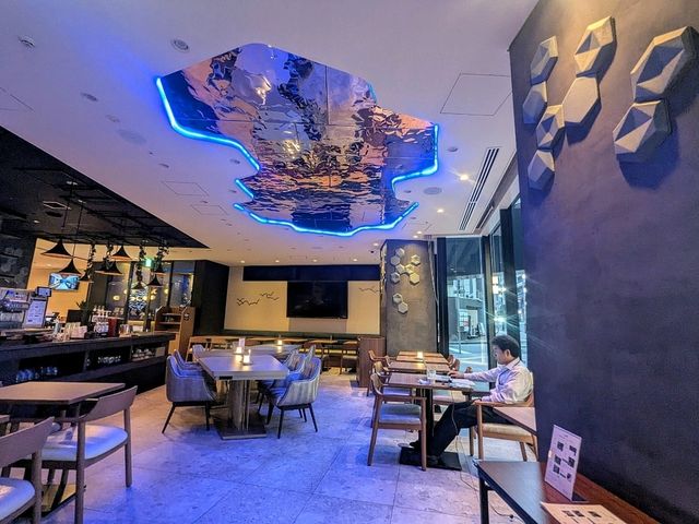 神戶 | 三宮駅的時尚旅店 The Royal Park Canvas 