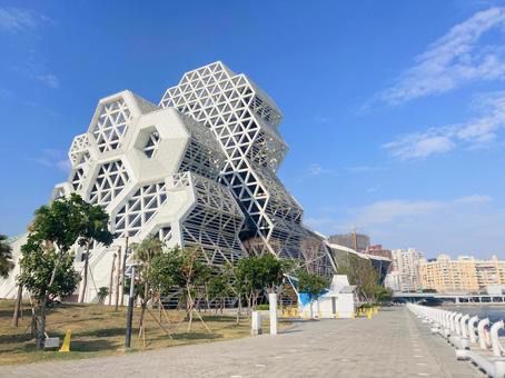 聽音樂也要很時髦，來高雄 KMC 沉浸一下