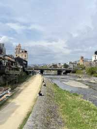 🌿 A Day by the Kamo River: Kyoto’s Calm in Motion 🏞️⛅