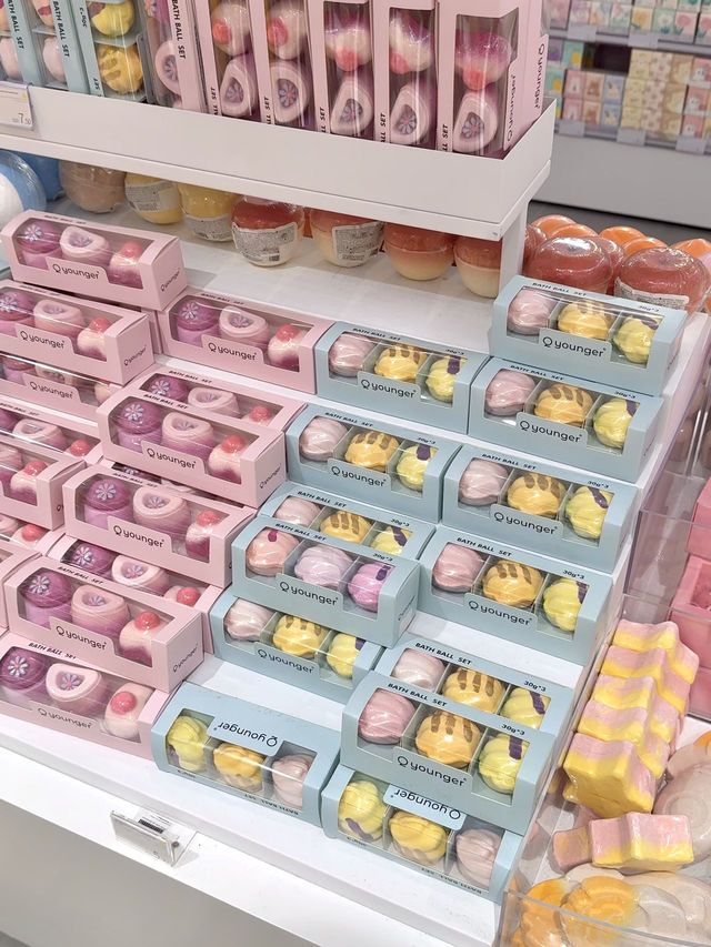 Our Fun Visit to Ohsome Suntec City: Anime, Crafts, and More  
