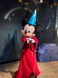 Dreams in Japanese: Discovering Tokyo Disneyland