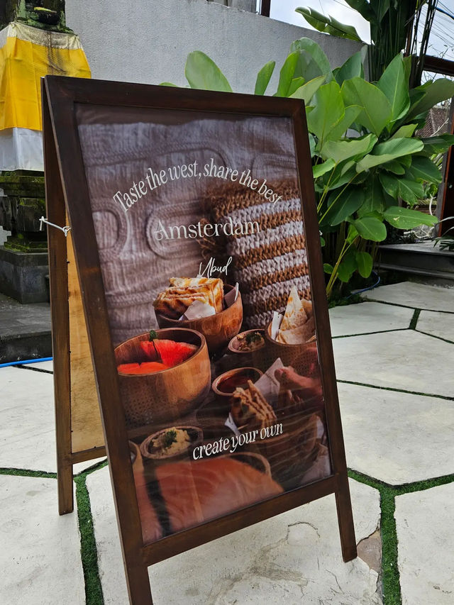 Mix, Match, Munch-Amsterdam’s Custom Meal Ritual
