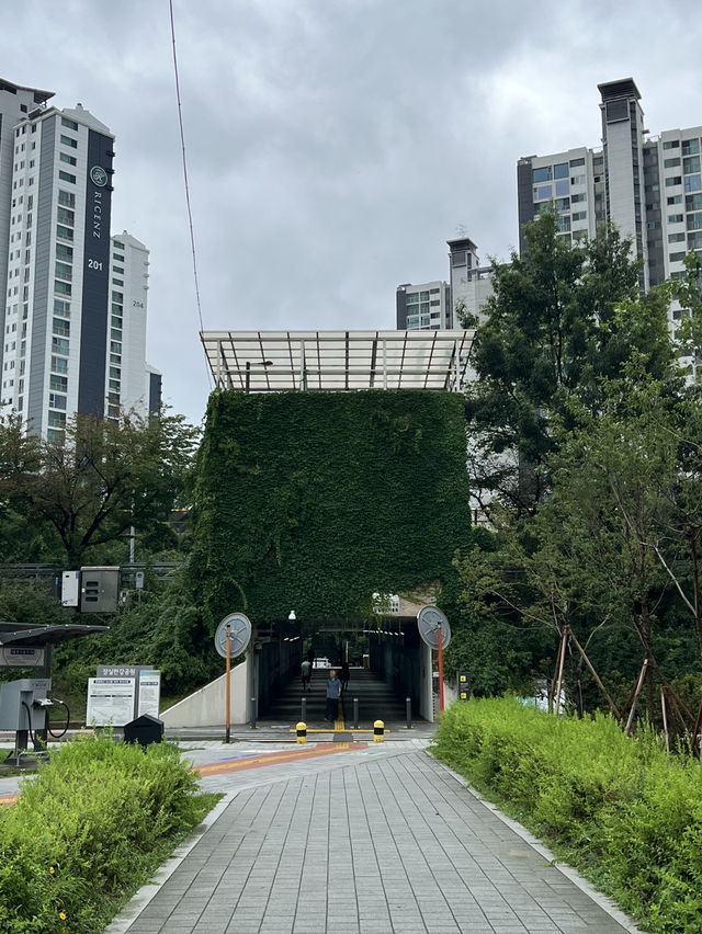 잠실쪽 한강공원 입구