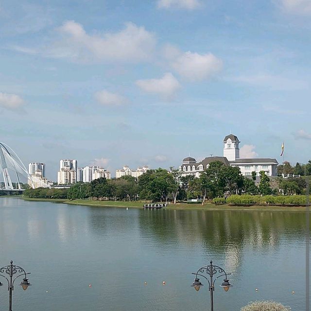 Putrajaya Lake