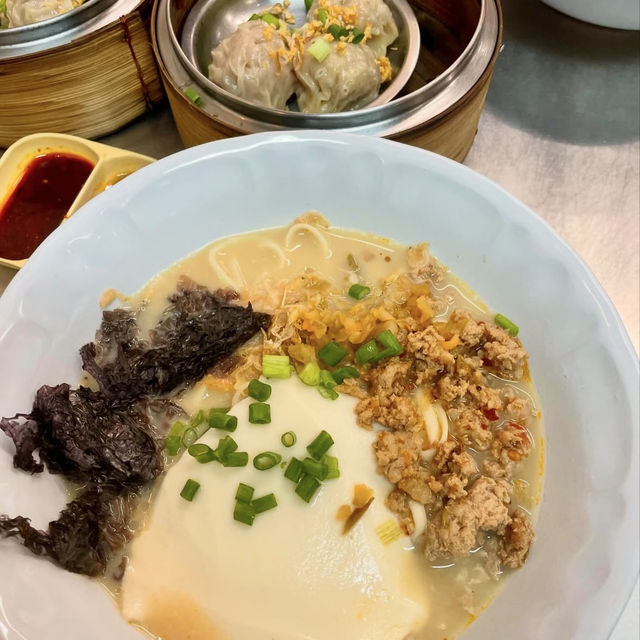 台湾式の豆花（トウファ）を使った豆腐料理が美味しいお店🇹🇭