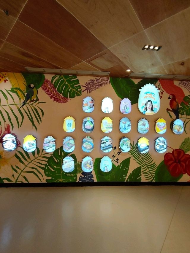 🛍️ Luxury Meets Leisure: A Walk Through Beachwalk Mall, Kuta
