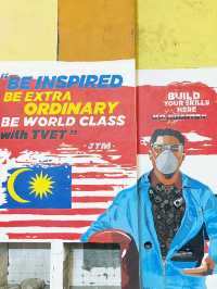 🌙✨ Kuantan by Night: Murals, Markets & Tower Views