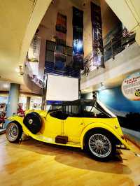 スピードと歴史が交差する場所！セパンの国立自動車博物館でタイムスリップ🚗💨