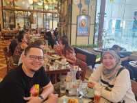 Manila City for Short Delay Connecting PAL Flight