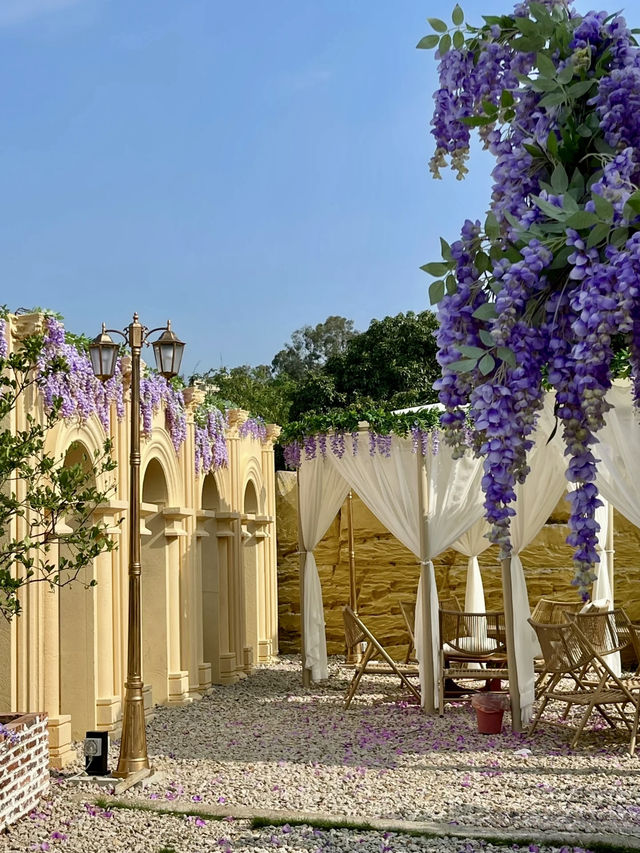 Dongguan theme restaurant with stunning courtyard💜