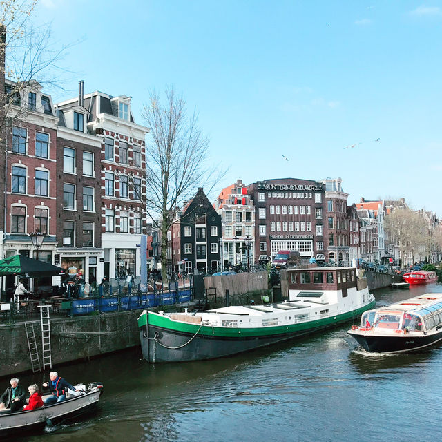 🚤⛵️🇳🇱アムステルダム・カナルクルーズ|仲間と過ごす“小型船貸切パーティ”ガイド🛥️⛴️ 🚤⛵️🇳🇱アムステルダム・カナルクルーズ|仲間と過ごす“小型船貸切パーティ”ガイド🛥️⛴️