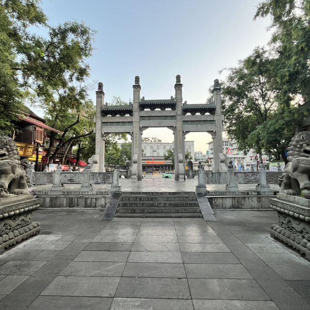 🍢 Muslim Quarter — Xi’an’s Flavors After Dark