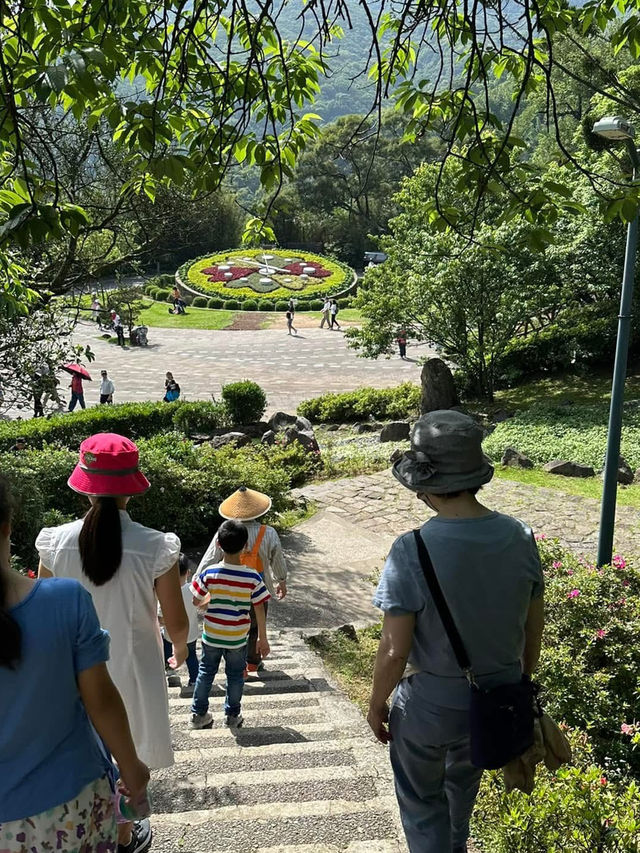 硫磺谷探奇、瀑布秘境與花鐘浪漫一日遊 硫磺谷探奇、瀑布秘境與花鐘浪漫一日遊