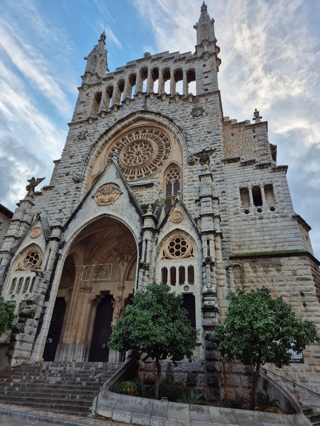 ⛪ 소예르 마을의 심장, 산 바르토메우 성당 ⛪