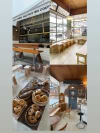 COFFEE STICKY เป็นคาเฟ่เปิดใหม่ที่หัวหิน