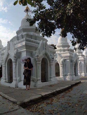 Kuthodaw Pagoda & the World's Largest Book