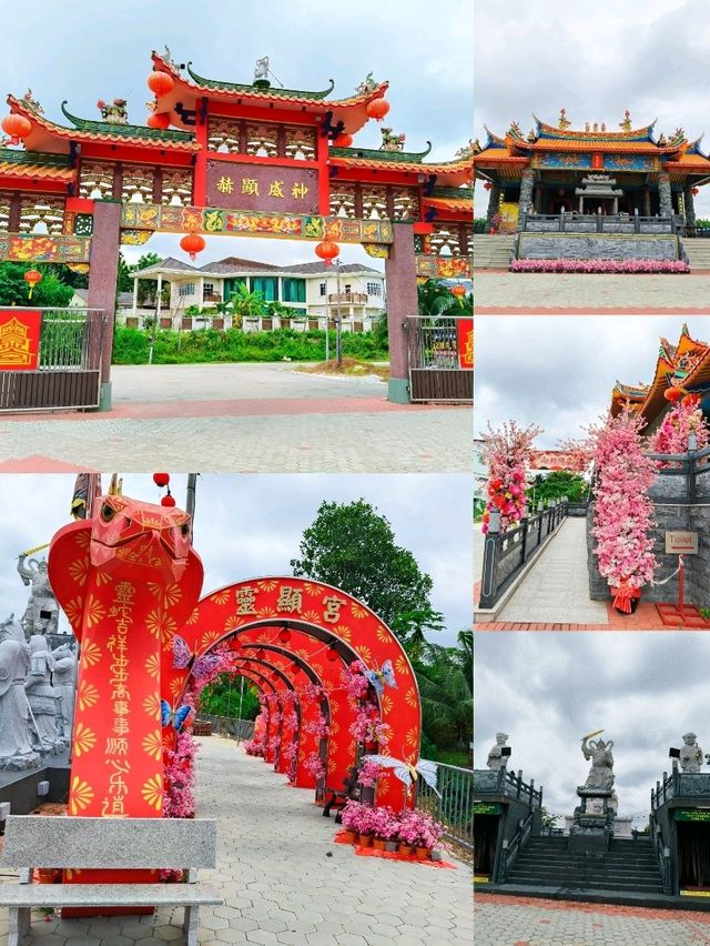 Discover Tangkak Temple Statue Storytime⛅