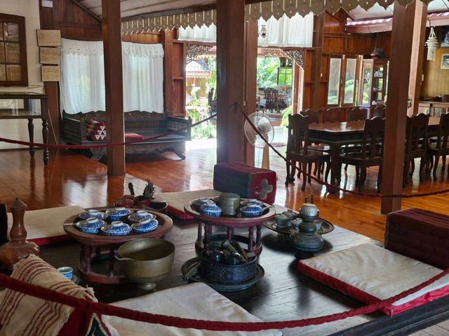 บ้านวงศ์บุรี (Khum Vongburi Museum)