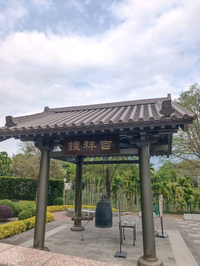 佛國淨土與落羽松秘境交織的南投中台禪寺