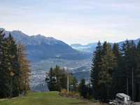 Chillin' at Gemeinde Mutters: Lakeside Vibes & Epic Cable Car Rides 🚡💦