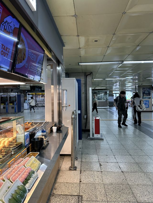 🇰🇷韓国 / ソウル 一人ご飯ok!駅構内にある美味しいキンパ屋さん