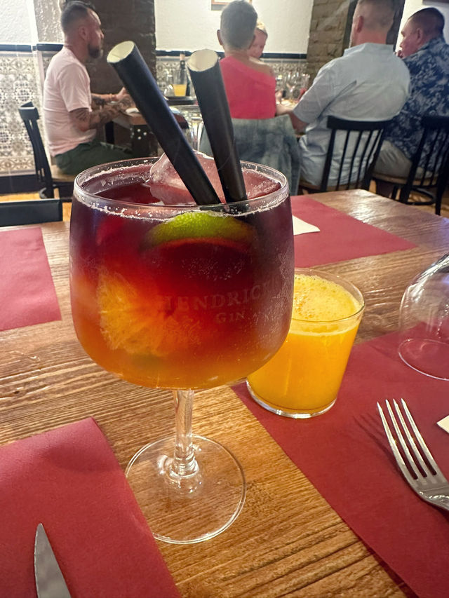 📍西班牙·巴塞隆拿 🇪🇸｜精華必去行程✨ 高第迷宮 + 海邊放空 + TAPAS美食天堂！